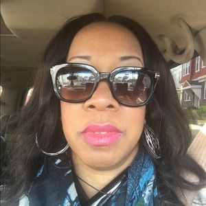 Meet your Posher, Tonya